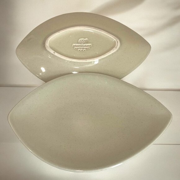 Pfaltzgraff Cappuccino Stoneware Set of 4 Leaf Plates with Serving Dish - Picture 6 of 11